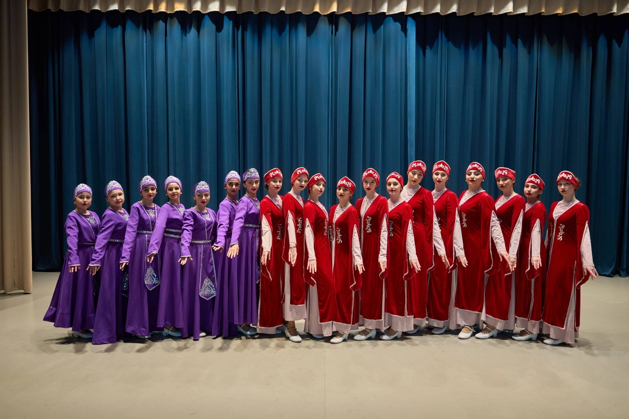 Отчётный концерт «Армянские узоры» ансамбля армянского танца «Арарат»