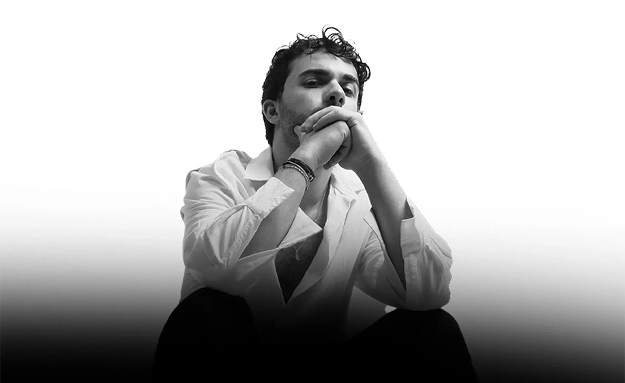 BERAT MERT DEMİR DJ SET