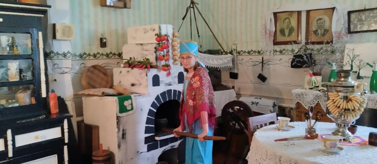 «Русская изба»