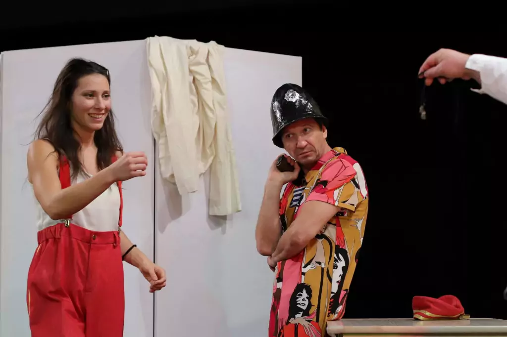 Я ваша мать