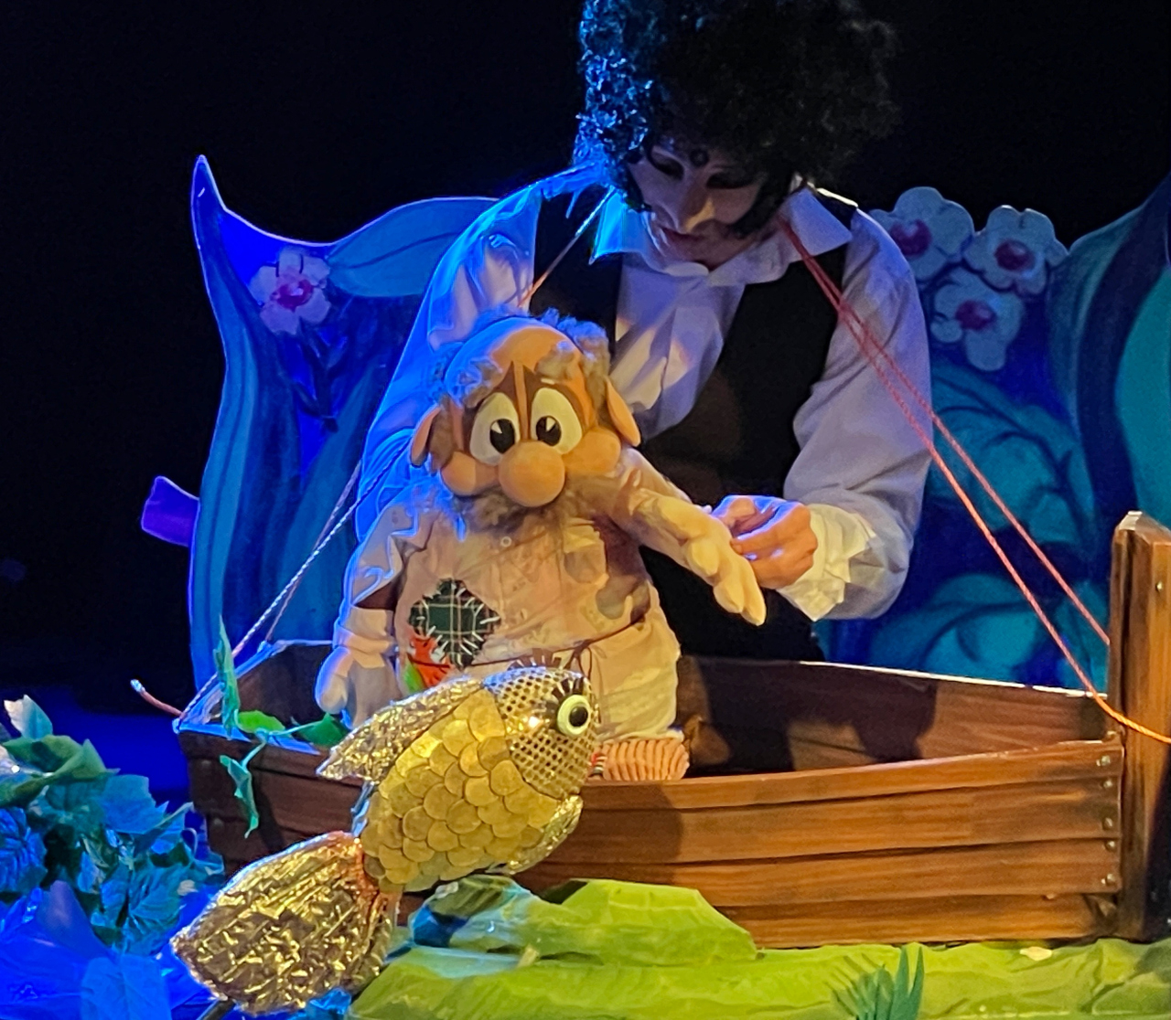 "Сказка о рыбаке и рыбке". Максим Холл. 0+