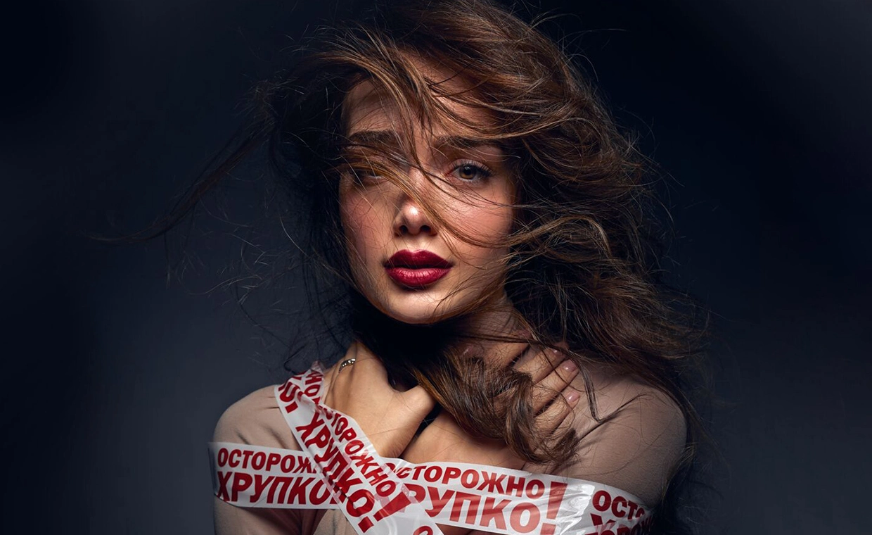 Анна Егоян моноспектакль «Осторожно! Хрупко…»