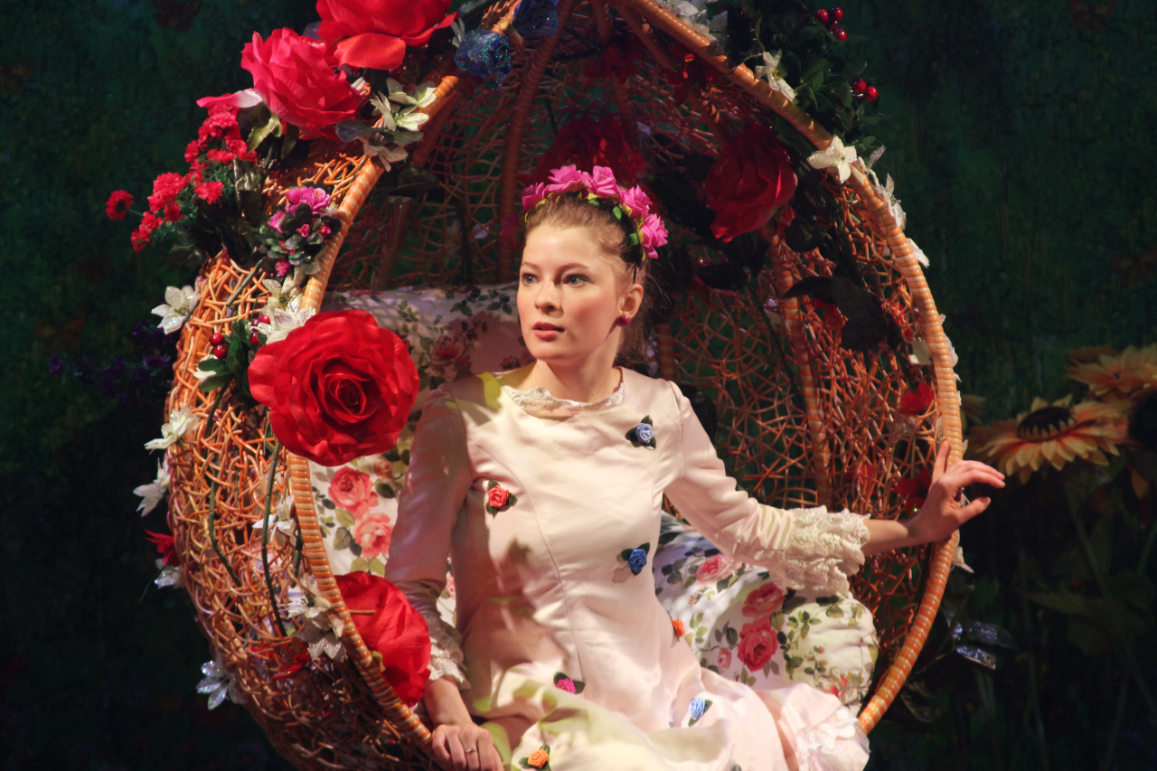 Дюймовочка