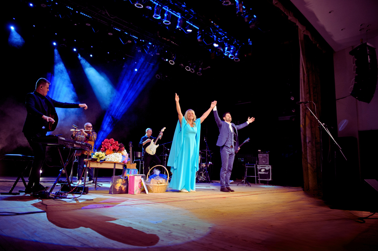 Антон и Виктория Макарские "Живой Концерт"