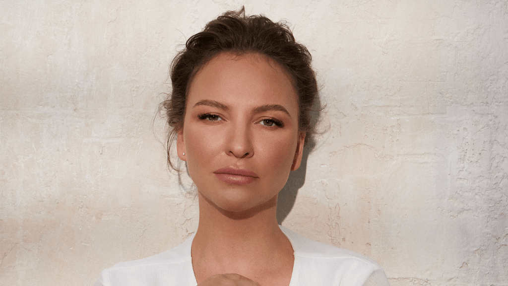 Ах Астахова поэтический моноспектакль "Сядь напротив меня"