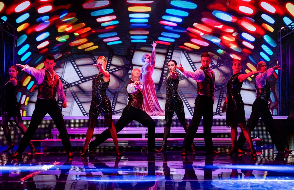 "Шоу на все времена. Пять звезд". 6+