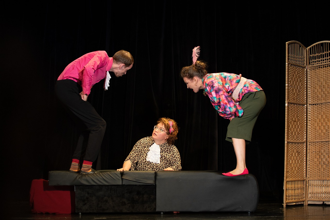 Спектакль «Ай да Скотинины»