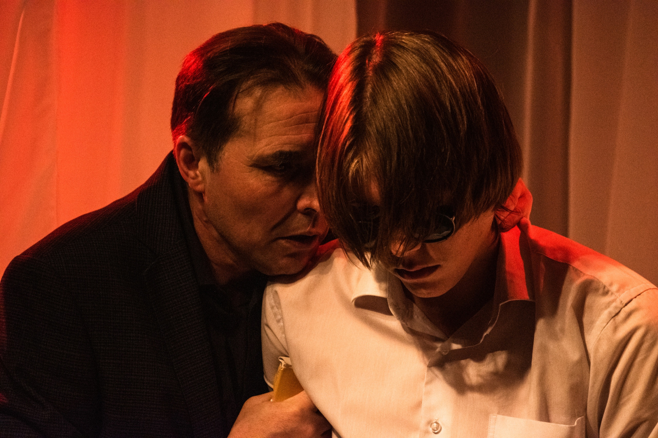 Летящие к свету - мастерская сатиры