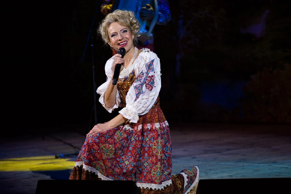 Лена Василёк