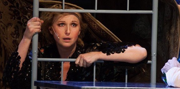 Зойкина квартира