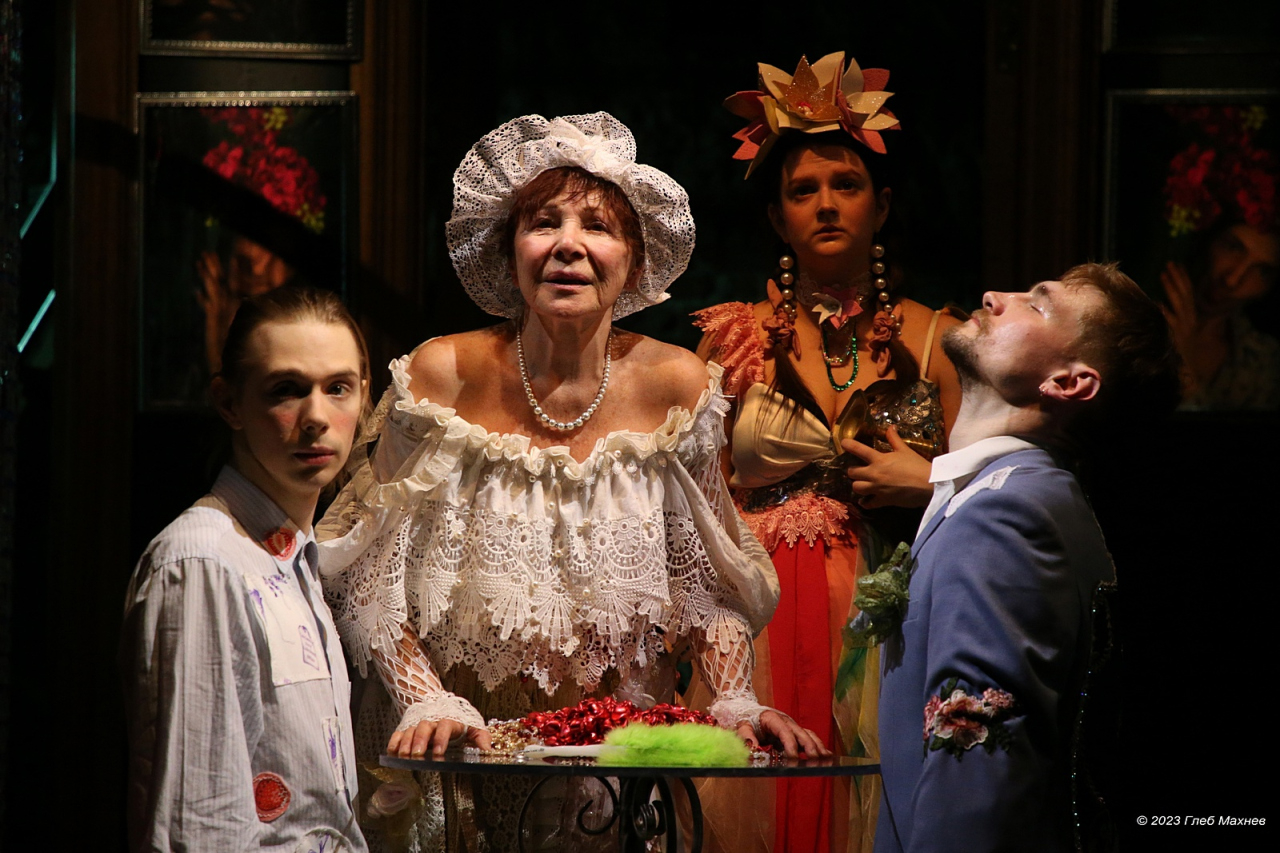 Стеклянный зверинец