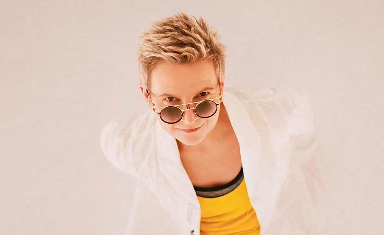 группа "СУРГАНОВА И ОРКЕСТР"