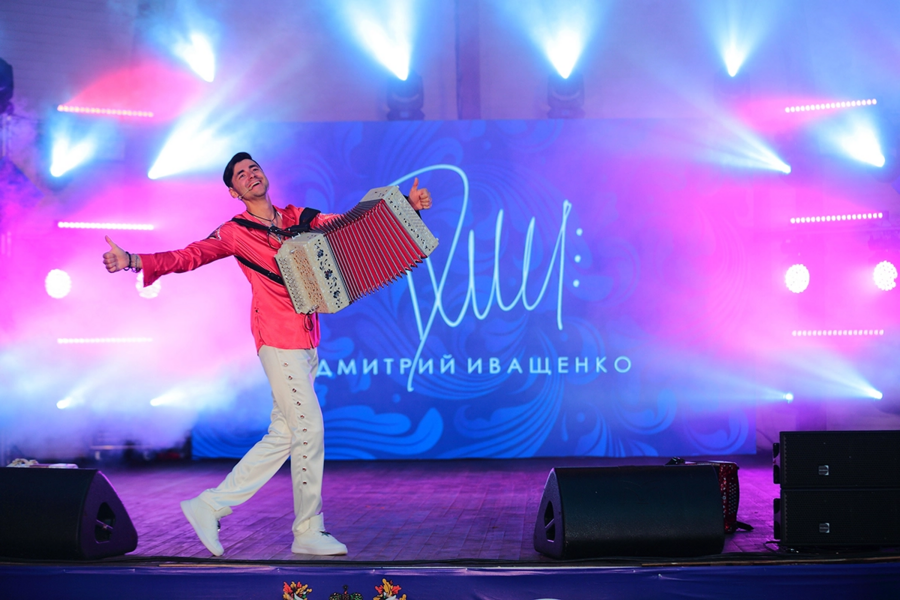 Дмитрий Иващенко