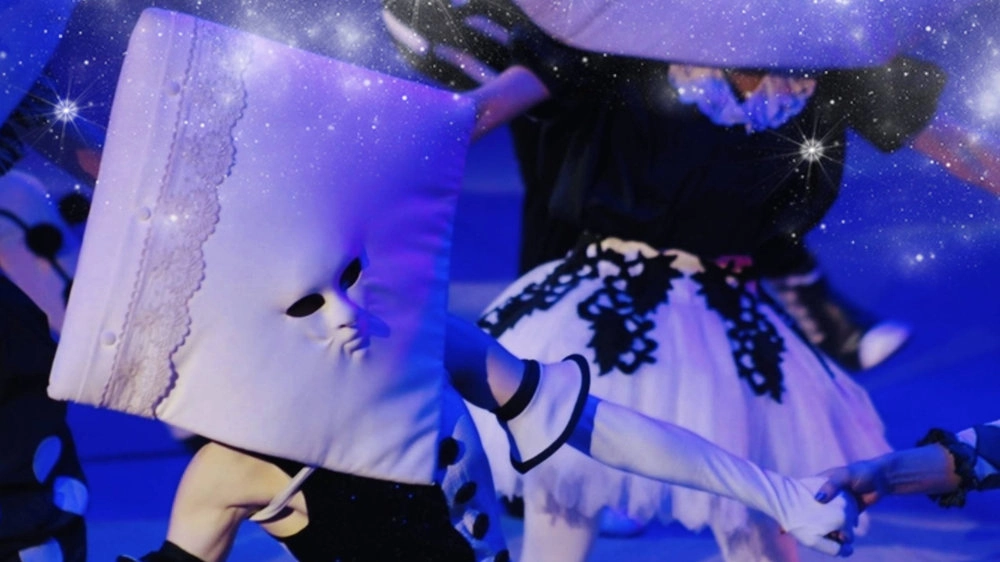 Девочка и слон