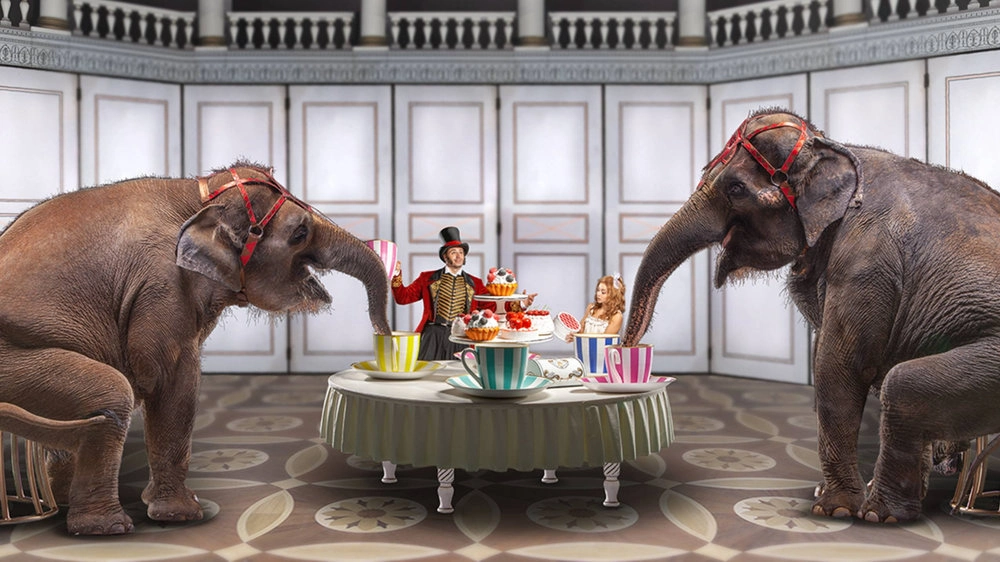 Девочка и слон