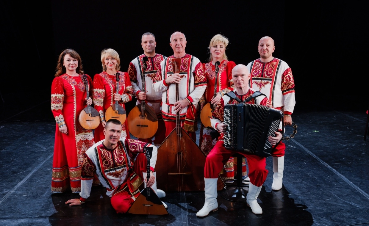 "Вокруг света за 60 минут" Концерт солистов ГКРНО "Виртуозы Кубани"