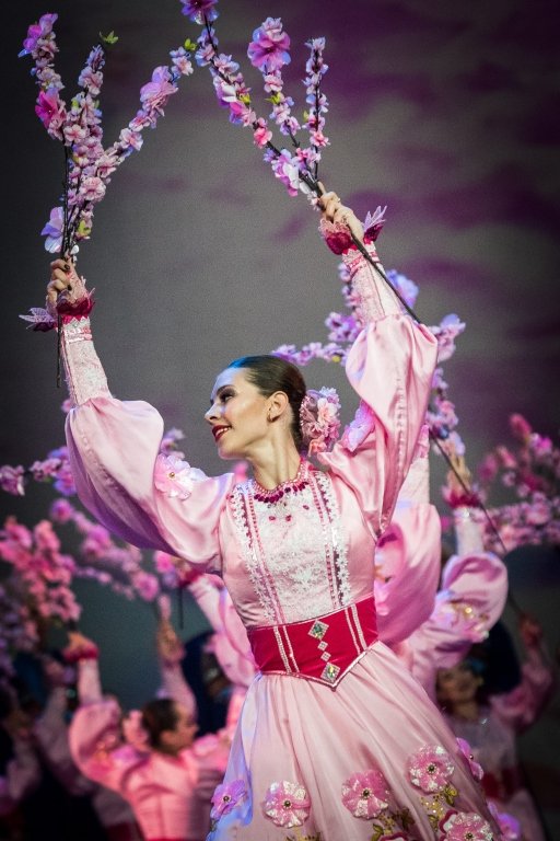 "ВЕСНА, ЛЮБОВЬ И МУЗЫКА" Концерт солистов ГКАТ и П "Кубанская казачья вольница" АБ №11