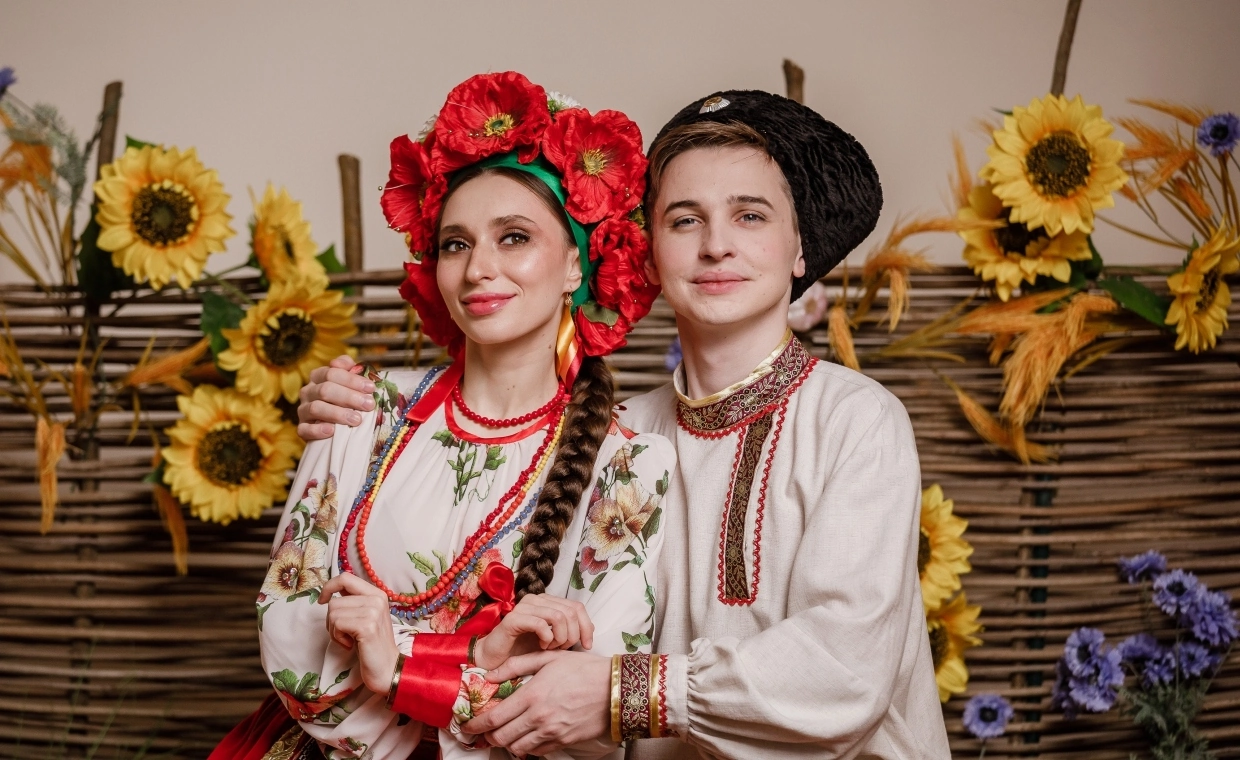 Показ музыкально-театрализованного представления «Свадьба в Малиновке» ГКА «Ивушка»
