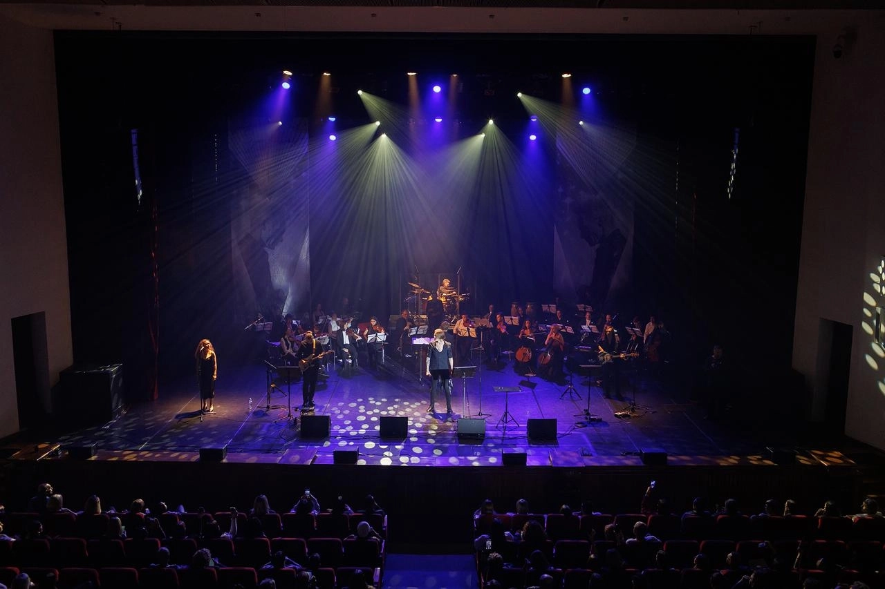 ХИТЫ STING С СИМФОНИЧЕСКИМ ОРКЕСТРОМ "DESERT ROSE SYMPHONY", Нижний Тагил