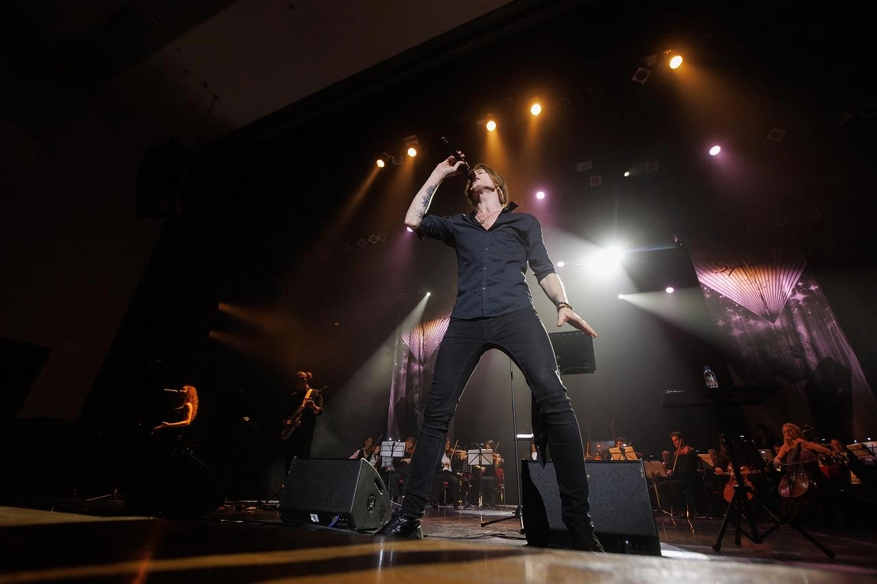 ХИТЫ STING С СИМФОНИЧЕСКИМ ОРКЕСТРОМ "DESERT ROSE SYMPHONY", Нижний Тагил