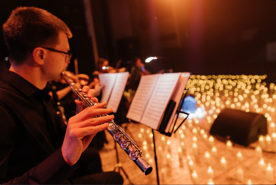 "P.S. Я люблю тебя" Neo Classic Orchestra, живой хор и 3000 свечей.