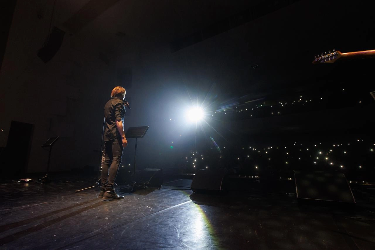 ХИТЫ STING С СИМФОНИЧЕСКИМ ОРКЕСТРОМ "DESERT ROSE SYMPHONY", Нижний Тагил